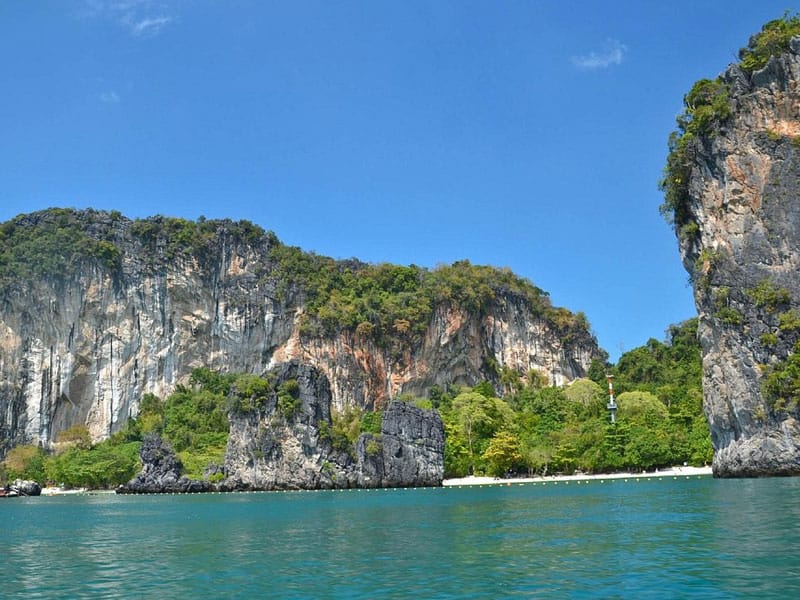 Limestone cliffs and clear water around Koh Hong